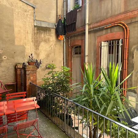 Le Toulousain 001 - Calme En Rez-de-chaussee Avec Terrasse - Hypercentre, Quartier Jeanne D'arc Appartamento *